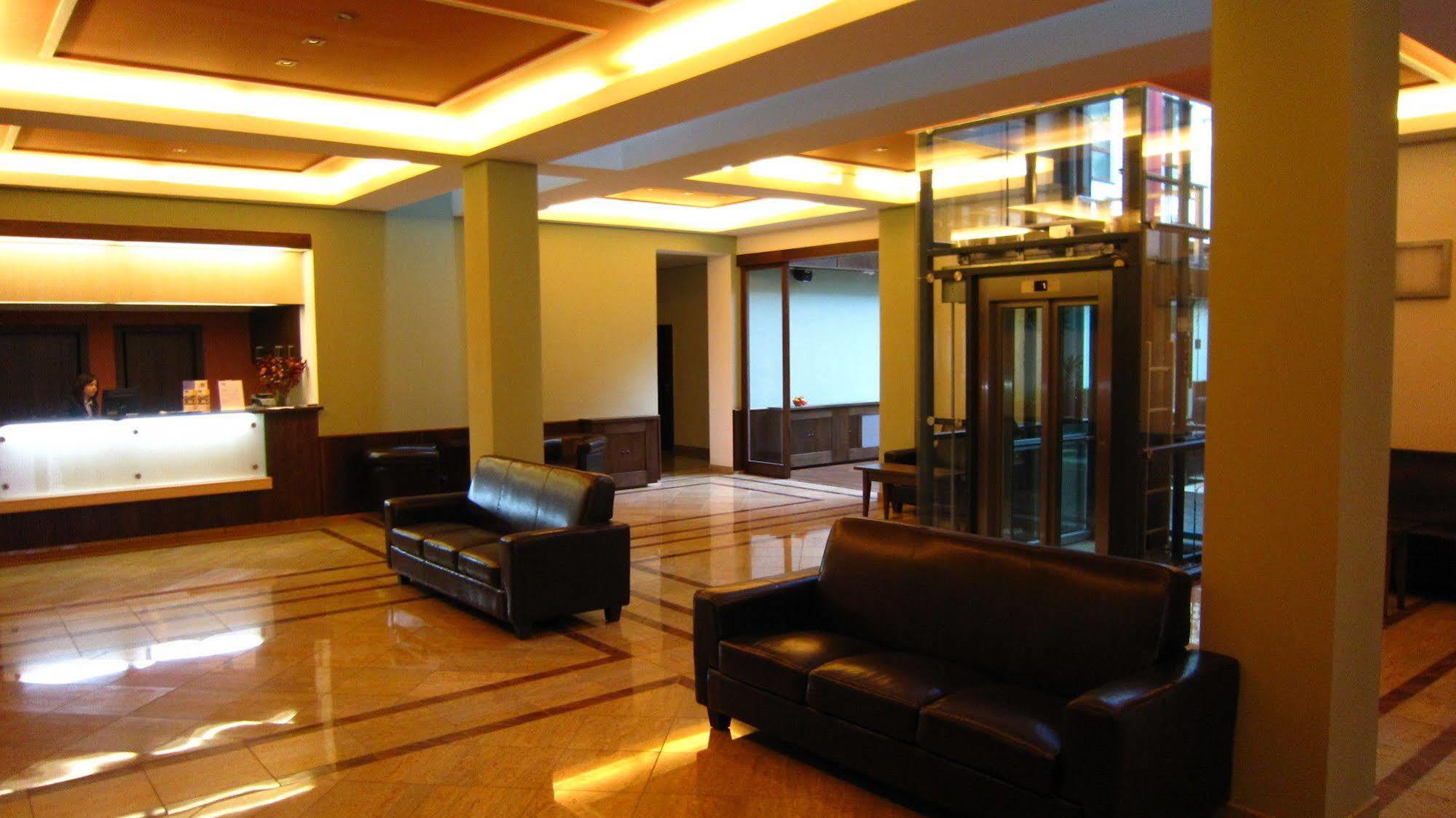 Hotel Baltaci Atrium Zlín Exteriör bild